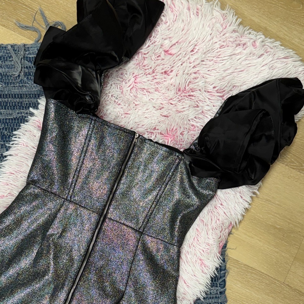 Hot Topic Futuristic Black Silver corset metallic fit & flare Cosplay Dress XS - Picture 4 of 9